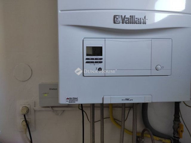 Eladó családi ház, Fonyódon 126 M Ft, 3 szobás