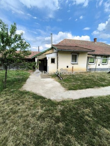 Eladó családi ház, Tiszaszőlősön 19.499 M Ft, 2 szobás