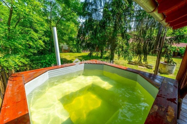 Eladó mezogazdasagi ingatlan, Pusztavacson 260 M Ft, 4 szobás