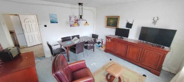 Eladó családi ház, Csörnyeföldön 9.5 M Ft, 2 szobás