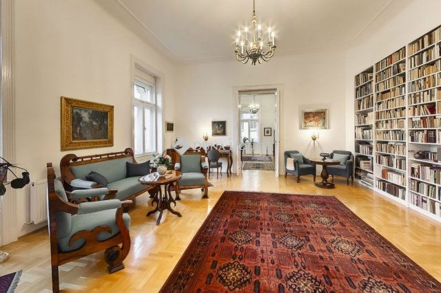 Eladó téglalakás, Budapesten, V. kerületben 399 M Ft, 5 szobás