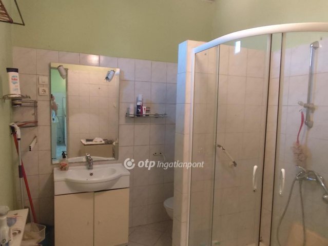 Eladó családi ház, Gyulajon 20.9 M Ft, 5 szobás