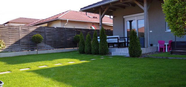 Eladó ikerház, Gödön 119.9 M Ft, 5 szobás