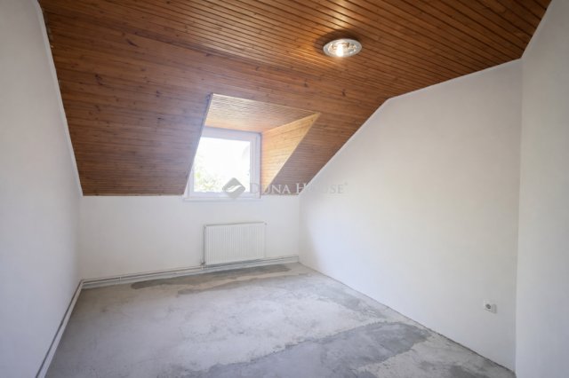 Eladó családi ház, Szentendrén 148 M Ft, 6 szobás