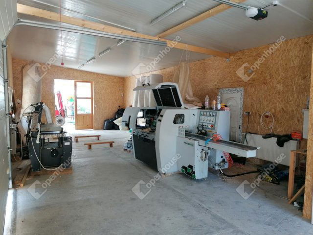 Eladó ipari ingatlan, Monoron 390 M Ft / költözzbe.hu