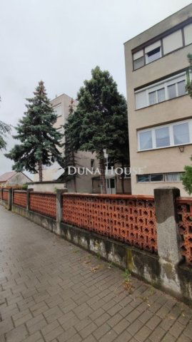 Eladó téglalakás, Gyálon 69.9 M Ft, 4 szobás