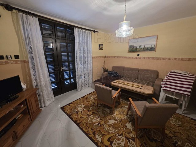 Eladó nyaraló, Balatonkeresztúron 64.9 M Ft, 1+2 szobás