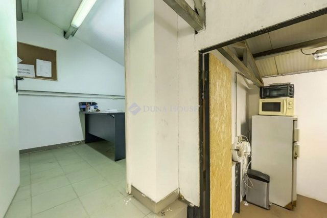 Eladó ipari ingatlan, Nagykőrösön 42.9 M Ft