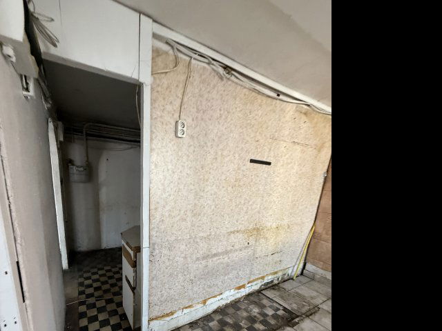 Eladó téglalakás, Budapesten, XIII. kerületben, Váci úton