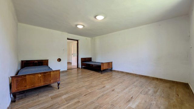 Eladó családi ház, Helvécián 28 M Ft, 2 szobás
