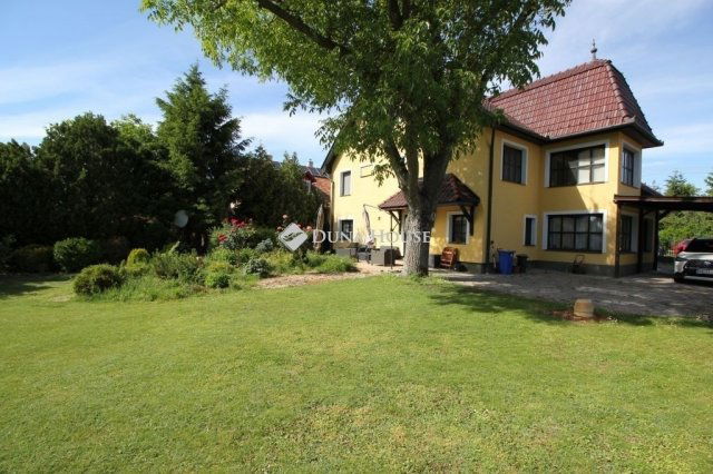 Eladó családi ház, Kecskeméten 119 M Ft, 6 szobás