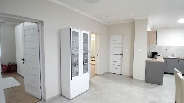 Eladó családi ház, Ságváron 53.9 M Ft, 3 szobás