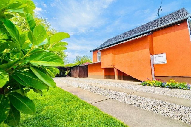 Eladó családi ház, Berettyóújfaluban 69.5 M Ft, 2+1 szobás