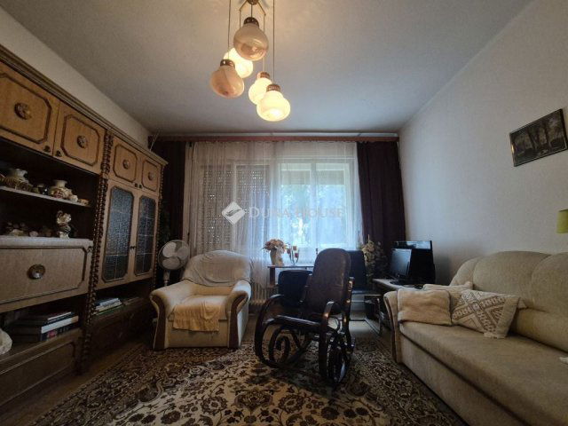 Eladó családi ház, Siófokon 100 M Ft, 4 szobás