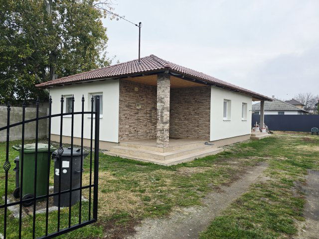 Eladó családi ház, Siófokon 74.9 M Ft, 4 szobás