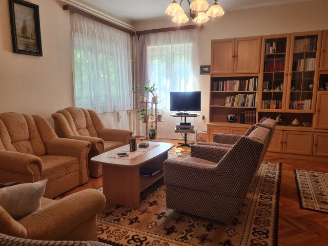 Eladó családi ház, Győrött 99.9 M Ft, 4 szobás