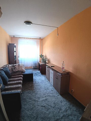 Eladó panellakás, Szolnokon 25.9 M Ft, 2 szobás