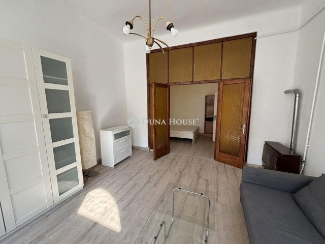 Eladó téglalakás, Budapesten, VII. kerületben 62.5 M Ft