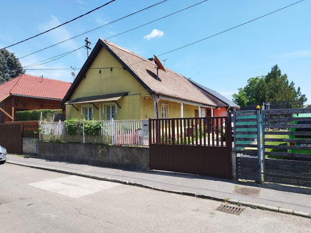 Eladó családi ház, Budapesten, XVI. kerületben 32.5 M Ft