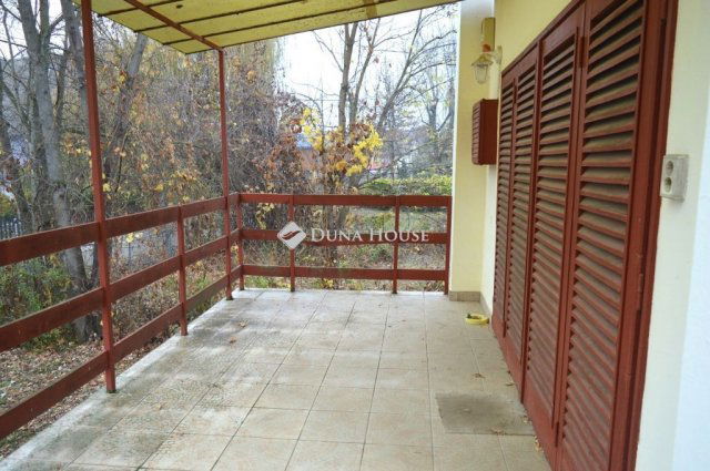 Eladó nyaraló, Tiszacsegén 31 M Ft, 3 szobás