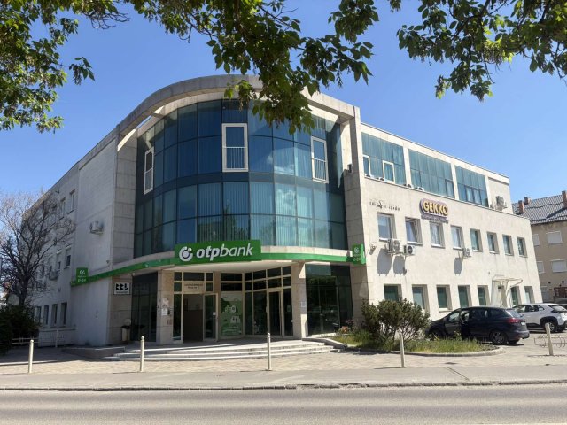 Eladó téglalakás, Szigetszentmiklóson 117.9 M Ft, 4 szobás