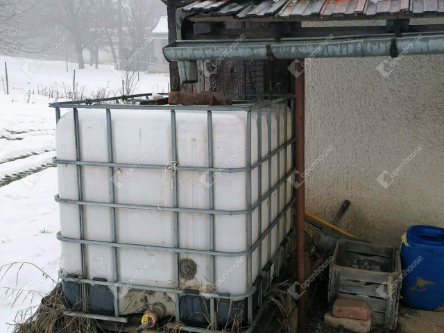 Eladó nyaraló, Pacsán 6.9 M Ft, 1 szobás / költözzbe.hu