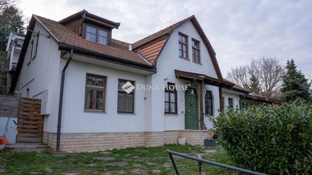 Eladó családi ház, Leányfaluban 329 M Ft, 16 szobás