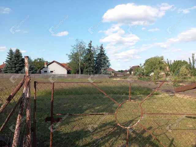 Eladó családi ház, Szászbereken 37.99 M Ft, 3 szobás