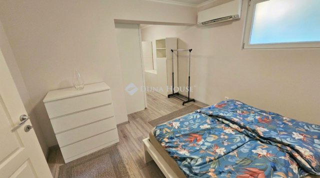 Eladó ikerház, Vecsésen 99.99 M Ft, 3 szobás