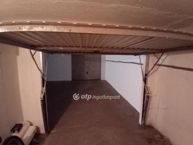 Eladó garázs, Debrecenben 13.5 M Ft / költözzbe.hu