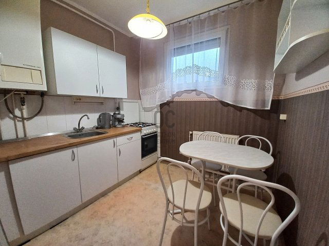 Kiadó panellakás, albérlet, Debrecenben 180 E Ft / hó, 2 szobás