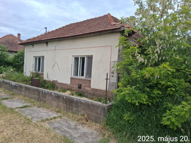 Eladó családi ház, Mezőszemerén, Május 1. úton 4.046 M Ft