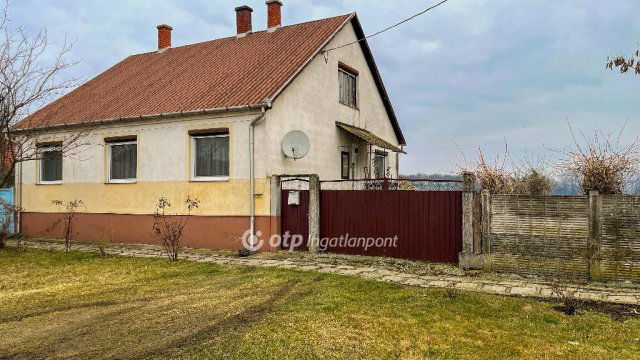 Eladó családi ház, Markotabödögén 54.9 M Ft, 4 szobás