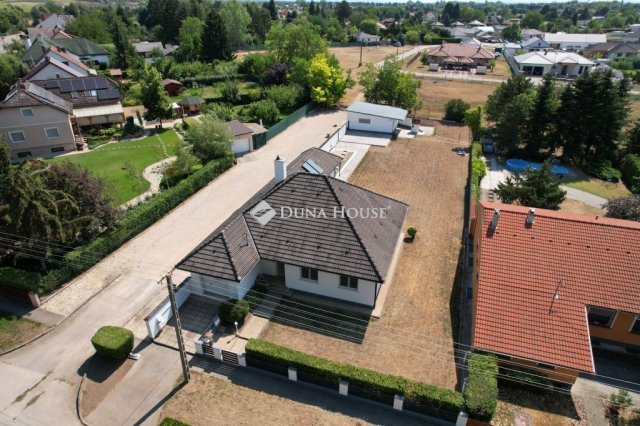 Eladó családi ház, Bábolnán, Wesselényi Miklós utcában