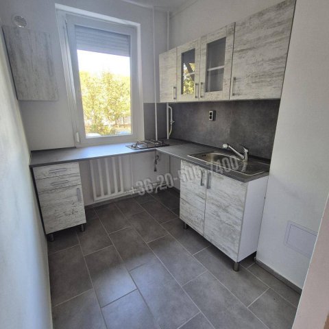 Kiadó panellakás, albérlet, III. kerületben, Szérűskert utcában