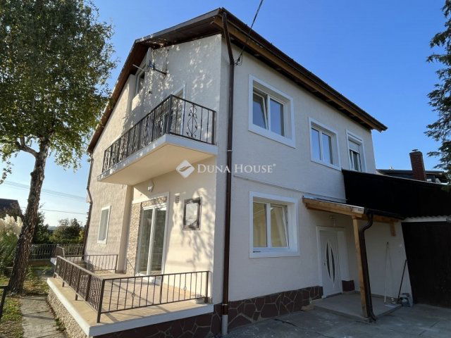 Eladó családi ház, Hévízen 129 M Ft, 4 szobás