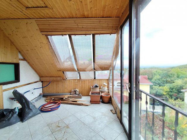 Eladó téglalakás, Budapesten, III. kerületben 84.9 M Ft