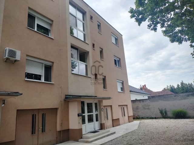 Eladó téglalakás, Győrött 73.99 M Ft, 3 szobás