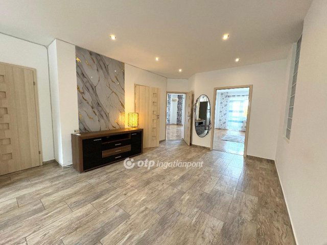 Eladó téglalakás, Miskolcon 49.99 M Ft, 3 szobás