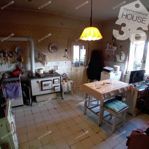 Eladó családi ház, Lajosmizsén 26.9 M Ft, 3 szobás