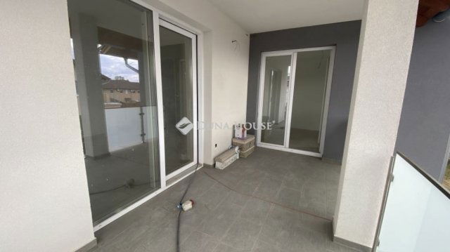 Eladó téglalakás, Dunaharasztin 70.905 M Ft, 2 szobás