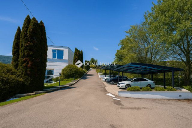 Eladó téglalakás, Budapesten, III. kerületben 219 M Ft, 3 szobás