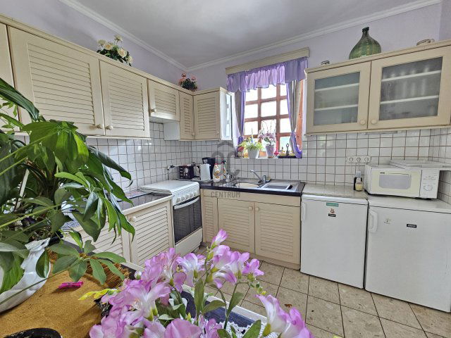 Eladó családi ház, Bükön 260 M Ft, 9 szobás
