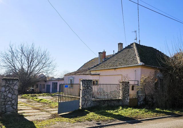 Eladó családi ház, Kalocsán 8.9 M Ft, 4 szobás