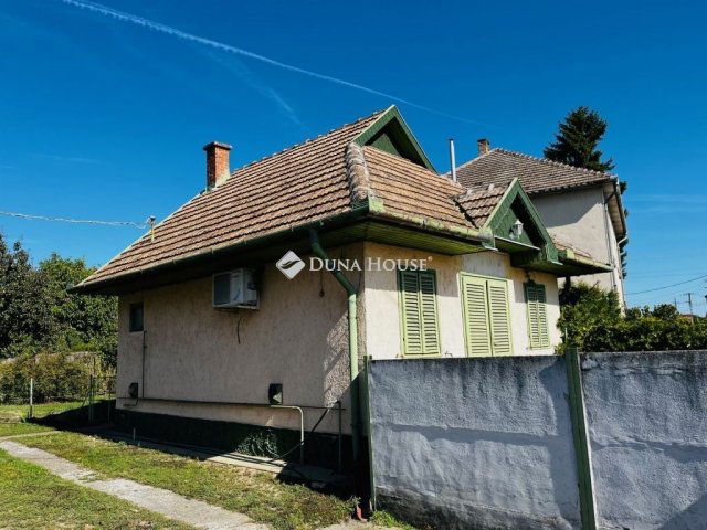 Eladó üzlethelyiség, Tápiószecsőn 29.9 M Ft