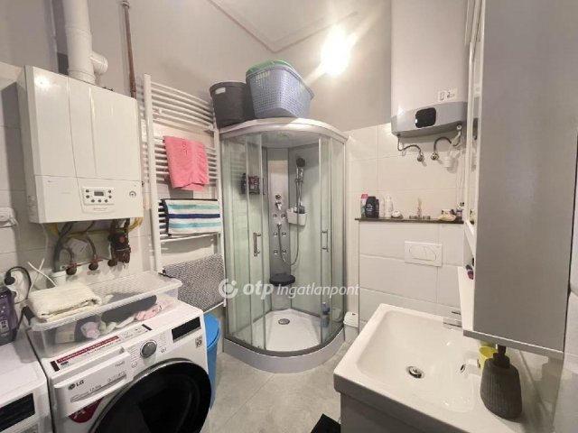 Eladó téglalakás, Budapesten, XVI. kerületben 198 M Ft