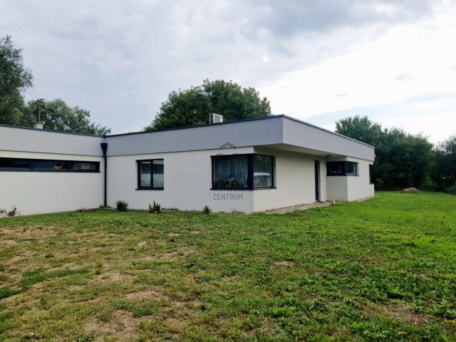 Eladó családi ház, Harkányban 149.9 M Ft, 4 szobás