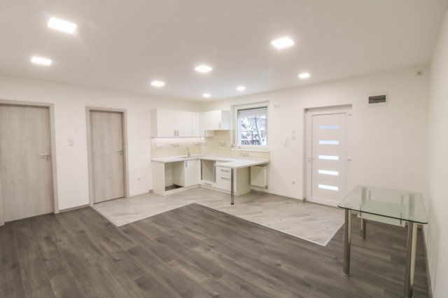 Eladó téglalakás, Budapesten, IV. kerületben, Nap utcában