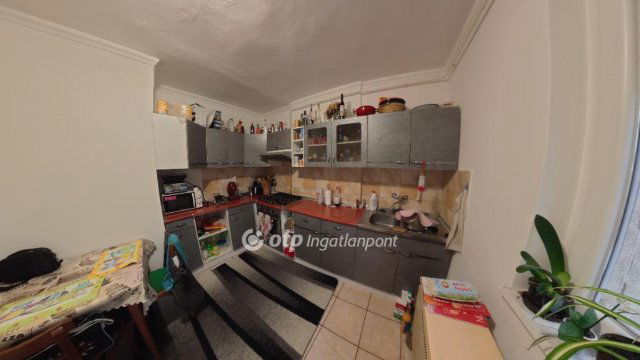 Eladó téglalakás, Mezőkövesden 37.9 M Ft, 2+1 szobás