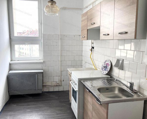 Kiadó téglalakás, albérlet, Szolnokon 95 E Ft / hó, 2 szobás